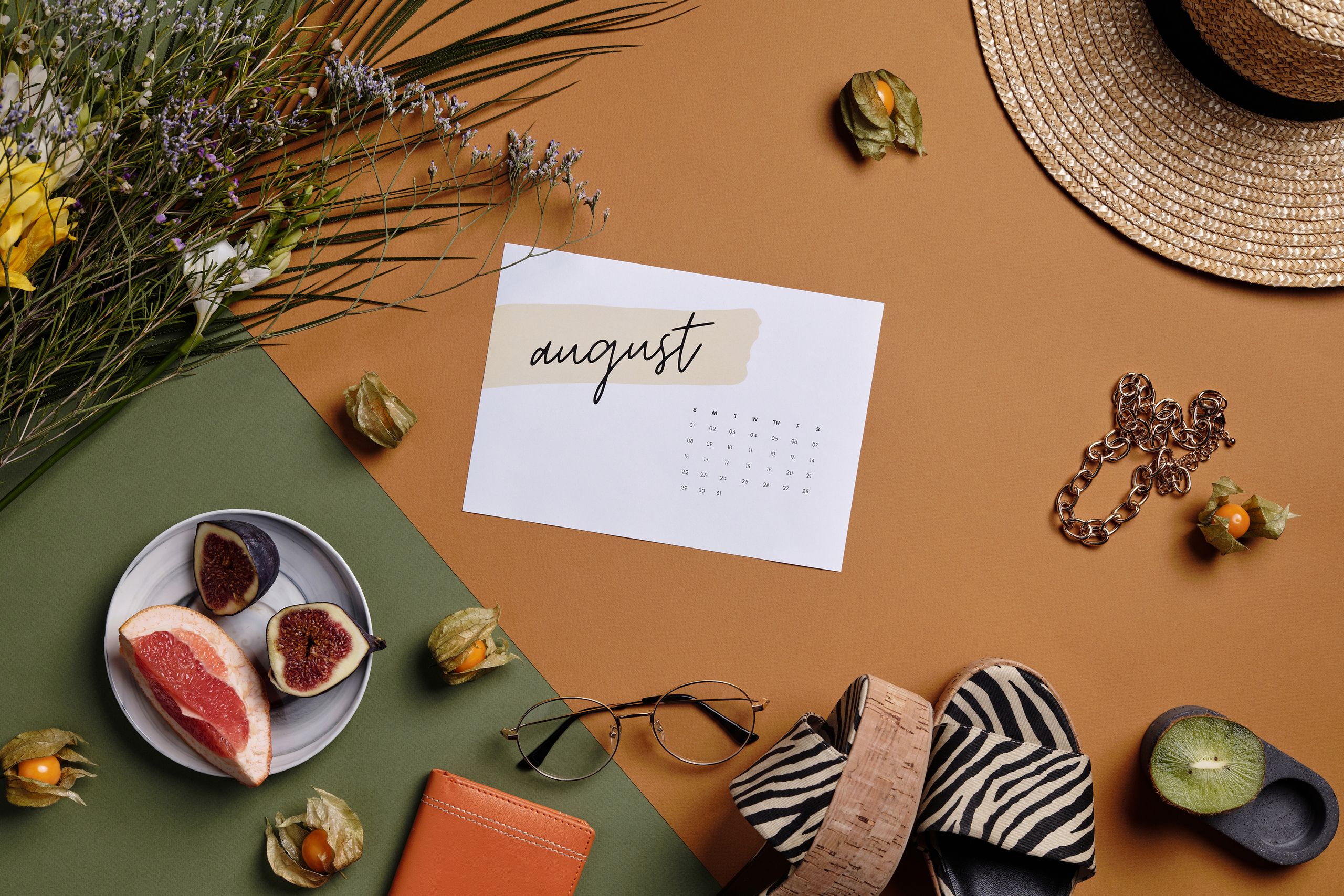 Usar IA para crear contenido para redes sociales con calendario y publicaciones digitales